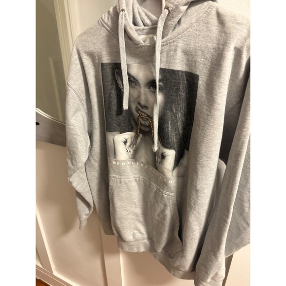 Popular Demand Other - Popular Demand Mens Graphic Hoodie Gray Biting Chain Photo Print Sweatshirt L
